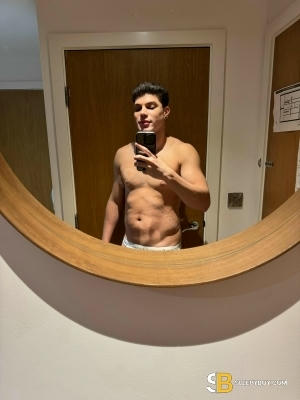 Bisexual Escort Kauan 26yr - gangbang