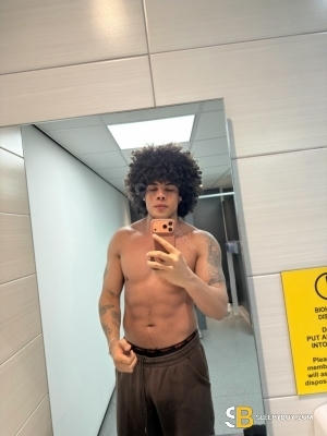 Bisexual Escort Caue 25yr - sucking