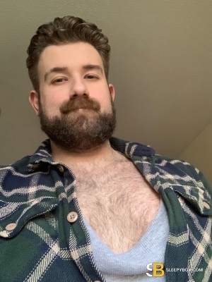 Gay Escort Blake 27yr - spitting