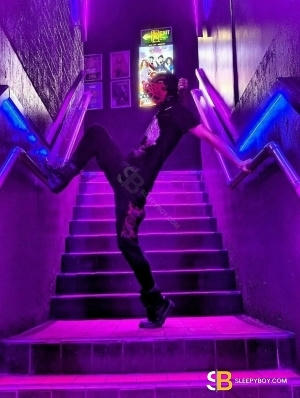 Gay Escort Leo 21yr - sucking