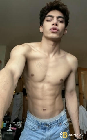 Gay Escort Codyhurrac 23yr - role