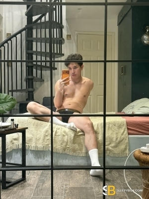 Gay Escort Hao 25yr - sucking