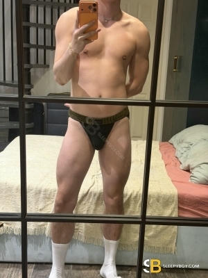 Gay Escort Hao 25yr - role