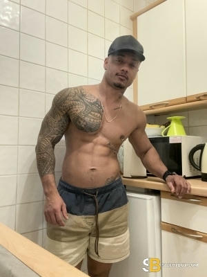 Bisexual Escort Bruno Black 32yr - role