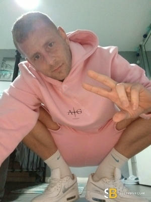 Bisexual Escort Tom 30yr - licking