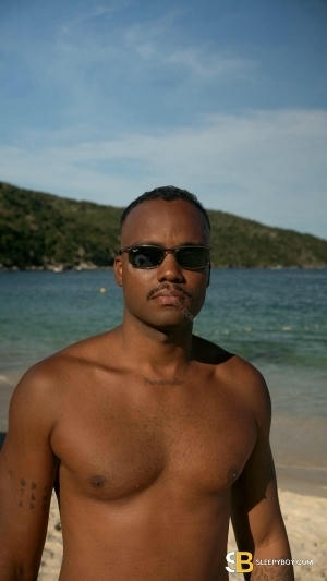 Bisexual Escort Rodrigo 29yr - licking