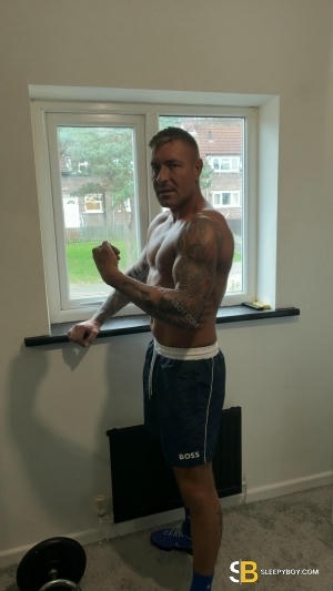 Gay Escort Gareth 35yr - role