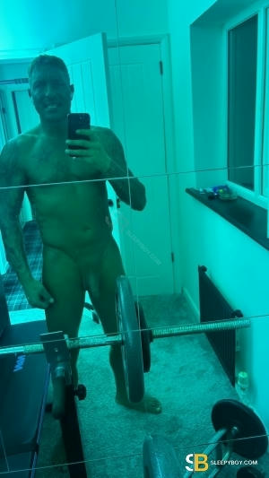 Gay Escort Gareth 35yr - sucking