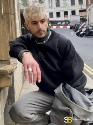 Gay Escort Zayne 32yr - sucking