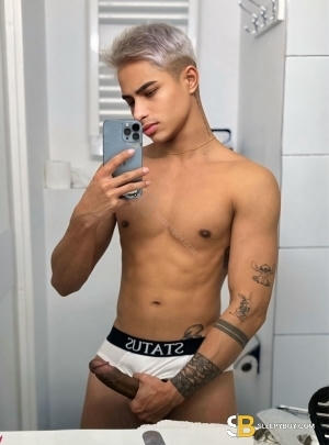 Bisexual Escort Arthur 25yr - licking