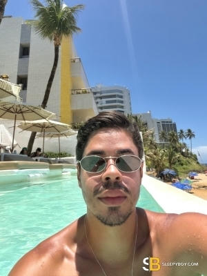 Bisexual Escort Lucas Hide 26yr - sucking