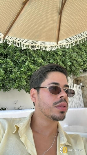 Bisexual Escort Lucas Hide 26yr - sucking