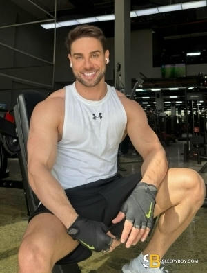 Bisexual Escort Bruno 32yr - sucking