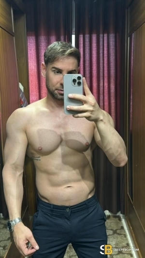 Bisexual Escort Bruno 32yr - role