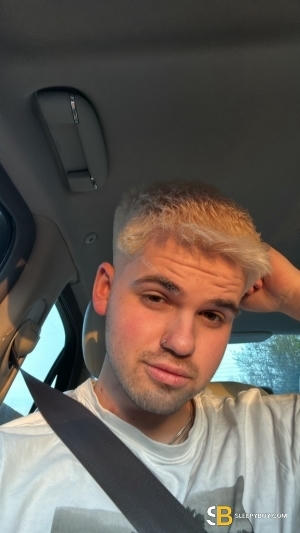 Gay Escort Logan 18yr - always safe sex