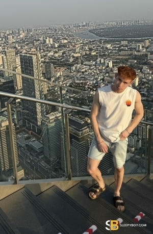 Gay Escort Ramiro 25yr - sucking