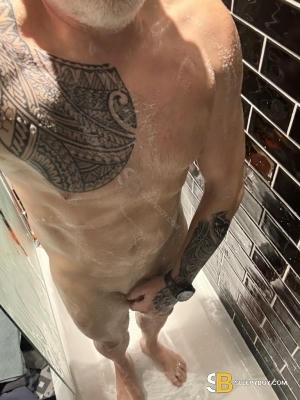 Bisexual Escort Hugh 49yr - vanilla