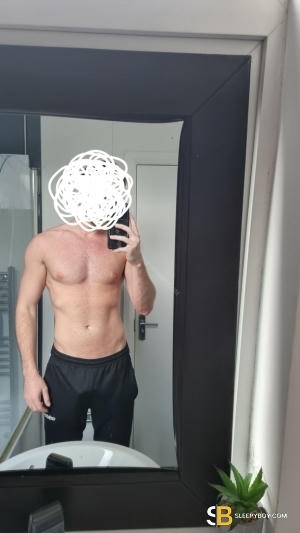 Gay Escort Kamil 29yr - role