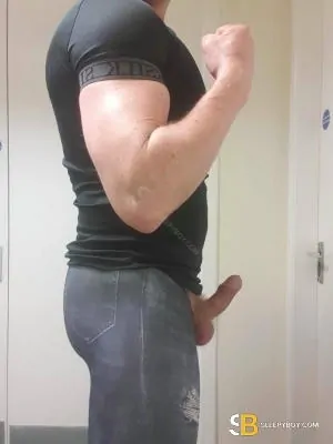 Gay Escort Sexy Matt Edinburgh 36yr - always safe sex