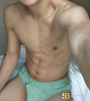 Gay Escort &pound;80 Matthew Asian Massage 24yr - blowjob