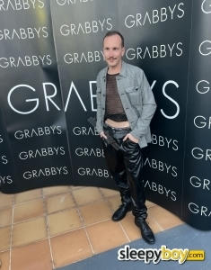 male rent boy Barbican Maxence