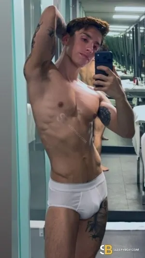 Bisexual Escort Pedro 27yr - exhibitionist