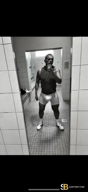 Gay Escort Xl Pornstar Tony London 43yr - massage