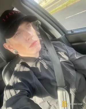 Gay Escort Jake Lust : Blonde Emo Twunk 27yr - pnp