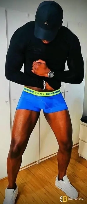 Bisexual Escort Marcus 30yr - cum on body