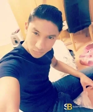 Gay Escort Middle Eastern Prince 21yr - shoes