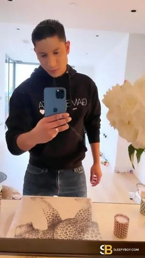 Gay Escort New Boy! Iranian Prince! 21yr - massage