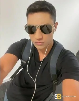 Gay Escort Mixed Race Middle Eastern Boy 25yr - blowjob