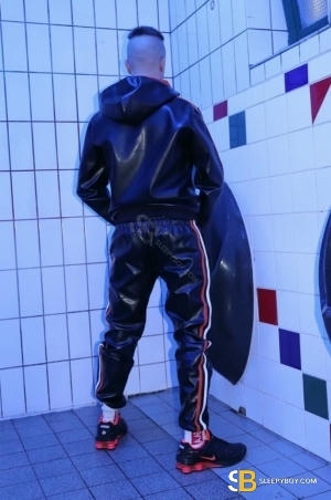 Gay Escort Pig Master Boy - Alan 24yr - massage