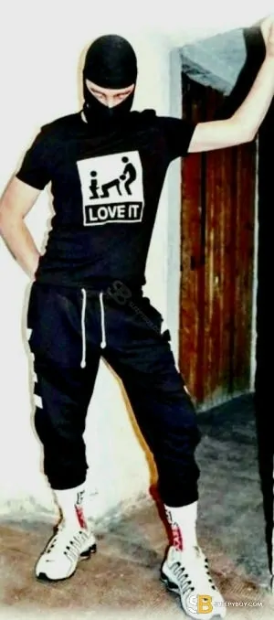 Escort Pig Master Boy - Alan 24yr - masseur
