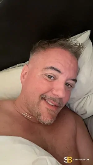 Gay Escort Bottom Boi & Sucker ! 44yr - double penetration