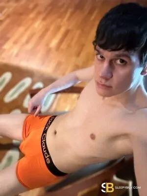 Gay Escort Hope 23yr - always safe sex