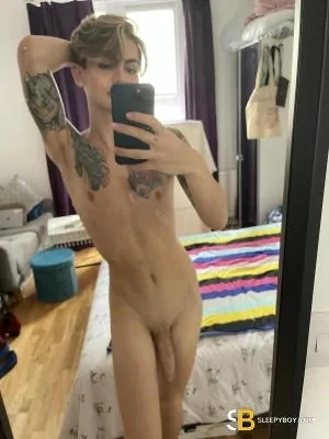 Gay Escort British Ryo 21yr - spanking