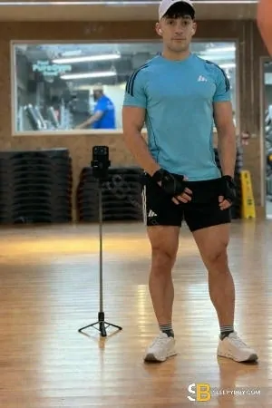Bisexual Escort Diego Castro Xl 26yr - gangbang