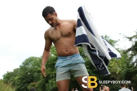 Gay Escort Aaron 28yr - massage