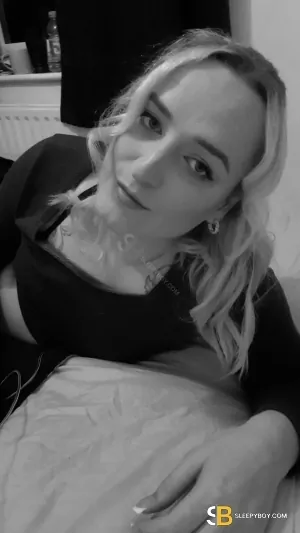 Bisexual Escort Sara 30yr - always safe sex