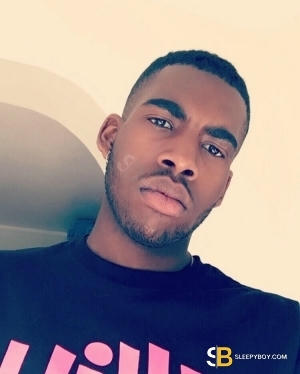 Gay Escort Antoine 25yr - cum on face