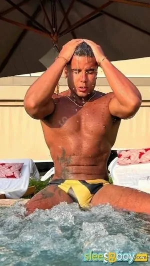 Bisexual Escort Fernando  Ferraz 28yr - blowjob