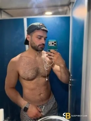 Gay Escort Davide 25yr - exhibitionist