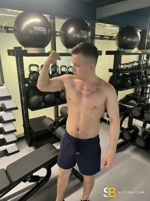 Bisexual Escort Dan English 28yr - massage