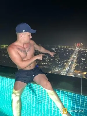 Bisexual Escort Dan English 27yr - massage