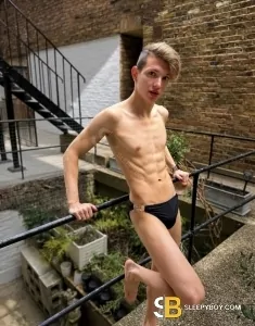 male escort Paddington Derick