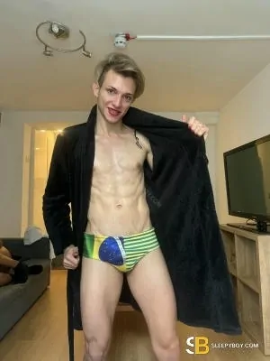 Gay Escort Derick Top 21yr - always safe sex