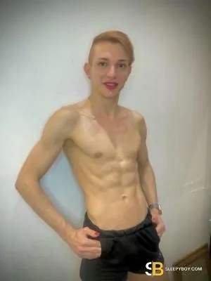 Gay Escort Derick 21yr - always safe sex