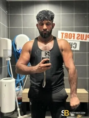 Bisexual Escort Jafar 35yr - double penetration
