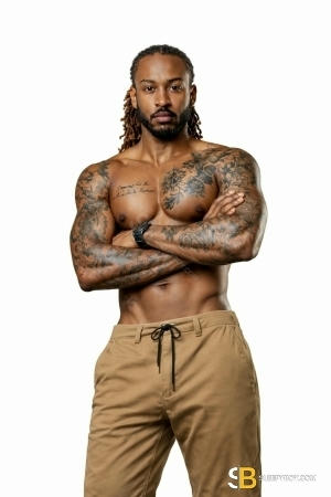 Bisexual Escort Bigboyderek 31yr - rimming